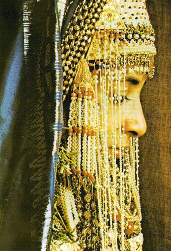 ‘Jemenitische Joodse bruid’
queen-yetta-rosenberg A.Canales 
2013 pinterest.com